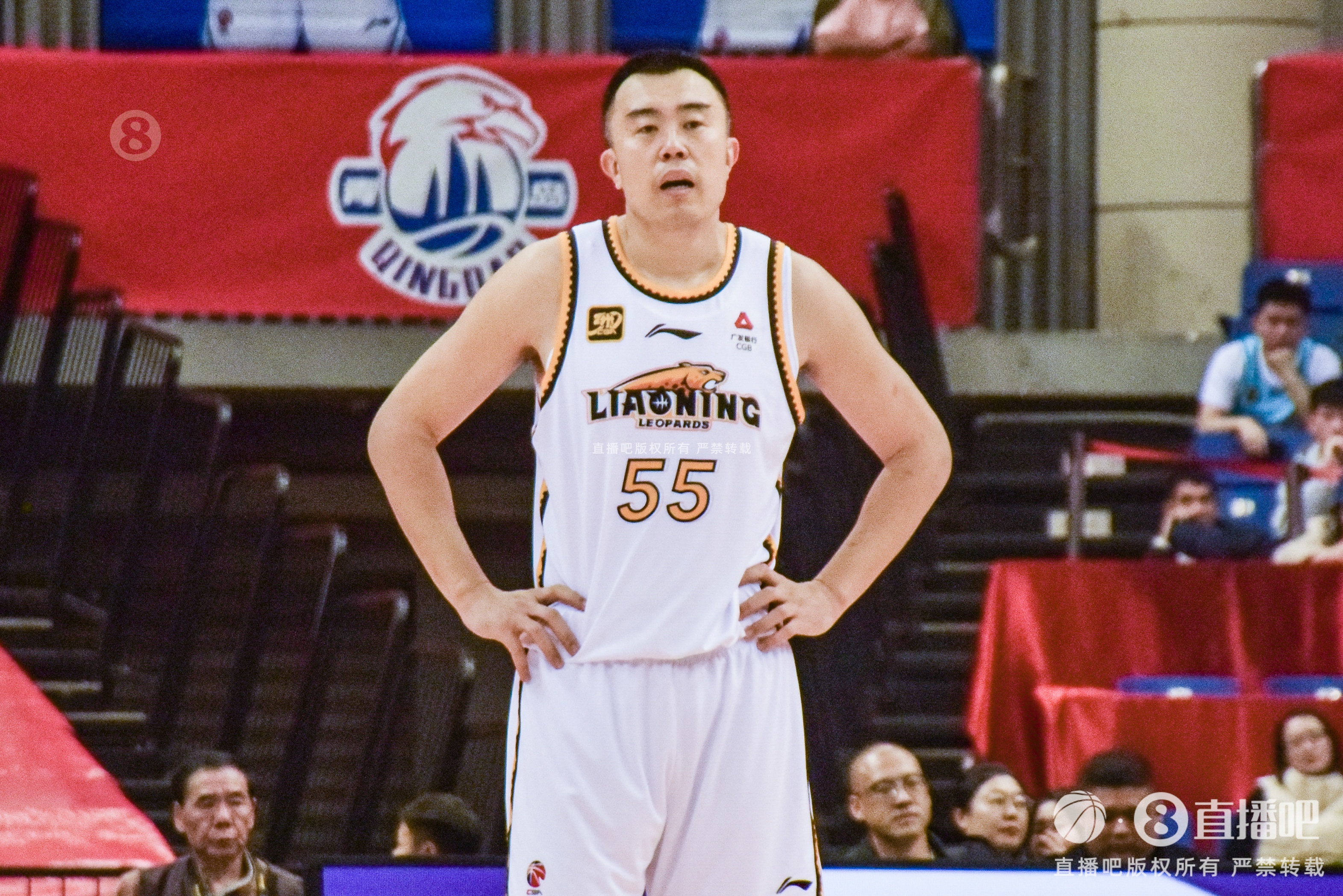 老將盡力了！韓德君5中4高效拿下14分6籃板