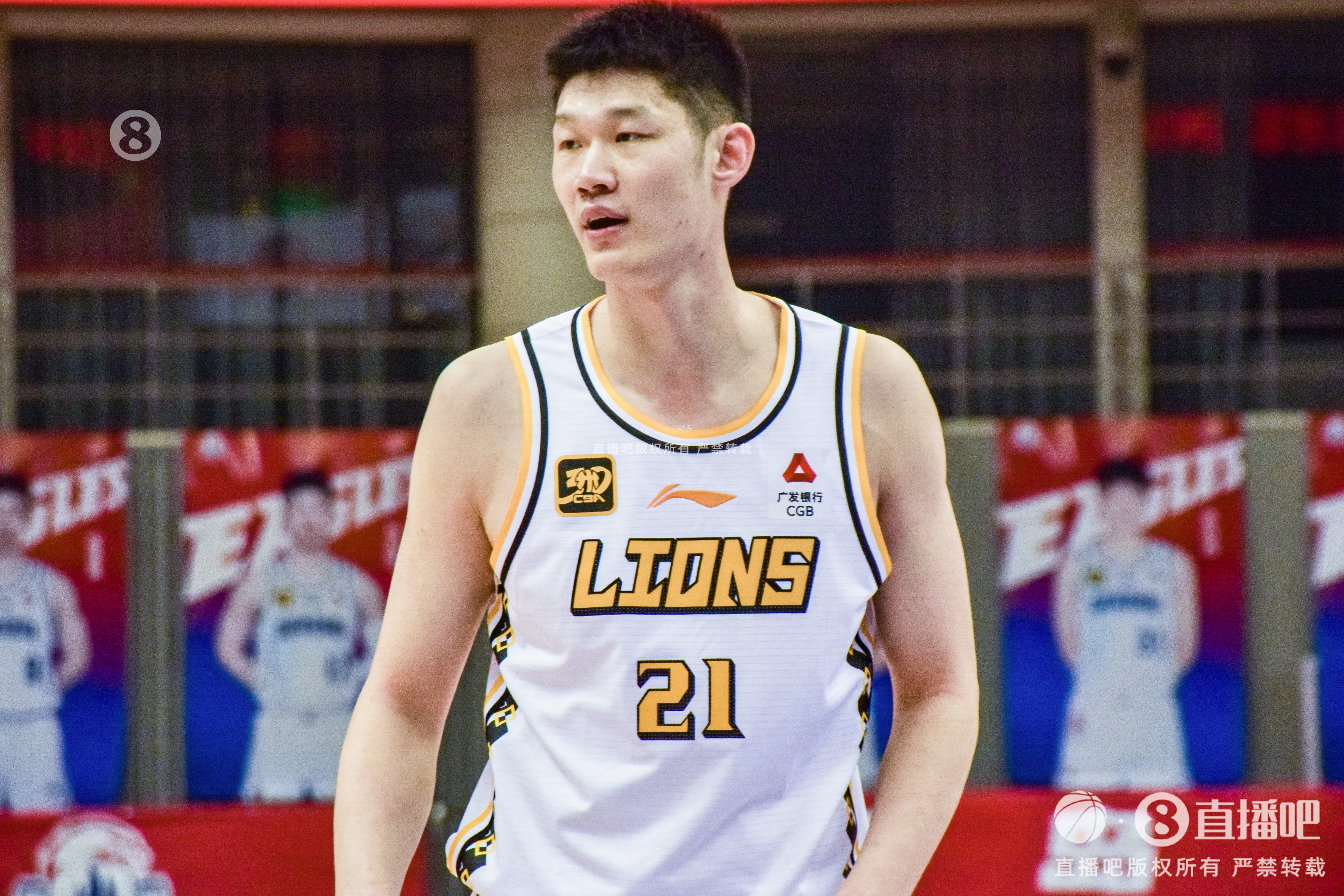  15僅中4！孔德昕：孫銘徽傷缺 胡金秋打出了生涯最低效一戰(zhàn)
