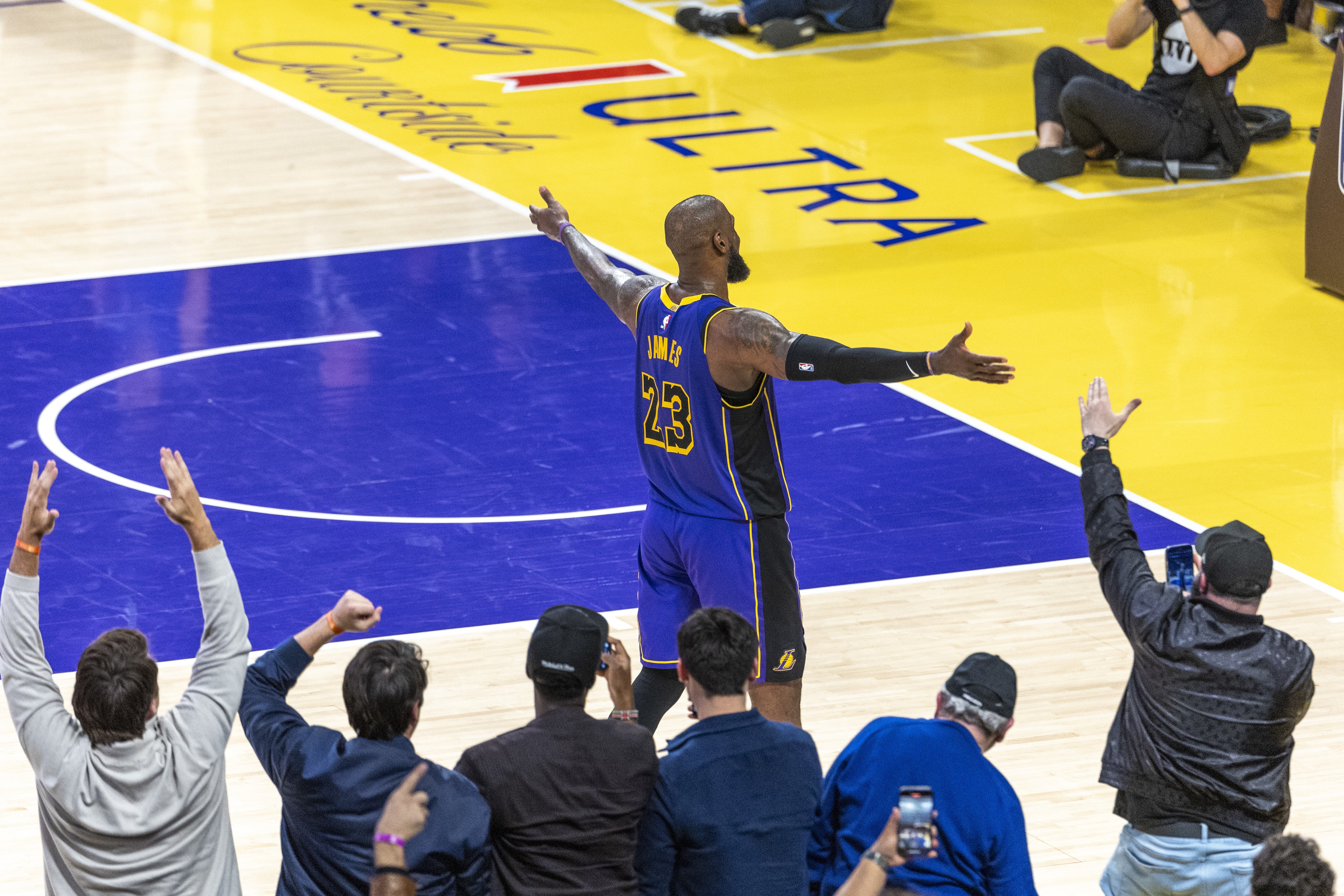  分析NBA目前的輿論環(huán)境：詹姆斯之后 聯(lián)盟門面成了一個燙手山芋？