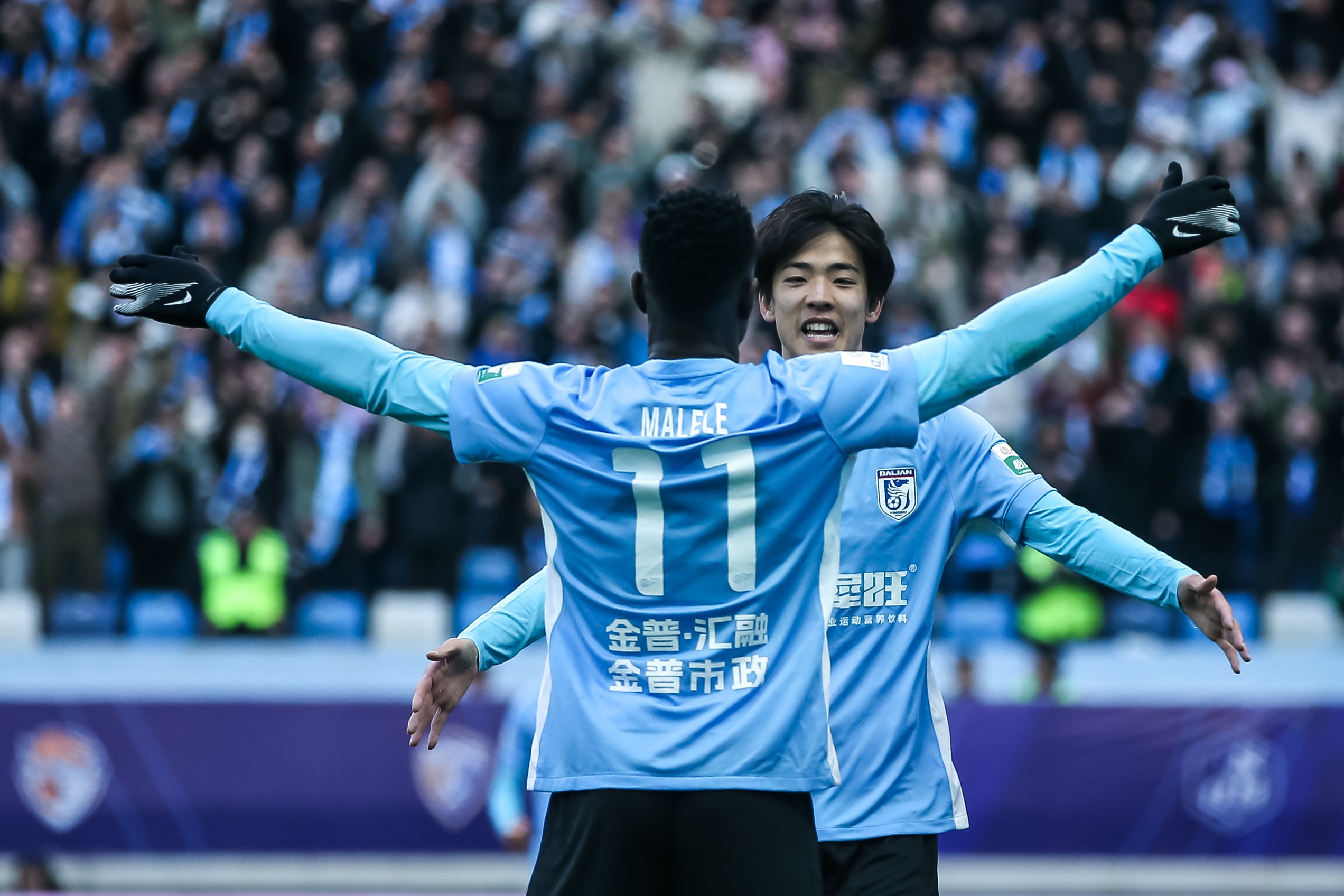  青春風(fēng)暴刮起來(lái)！19歲朱鵬宇&18歲王鈺棟處子球 19歲李新翔1射2傳